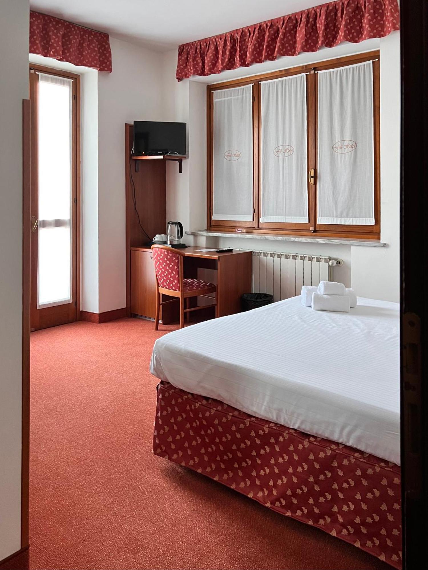Fell Hotel Susa Ngoại thất bức ảnh